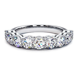 Demi-Alliance Montaigne Diamants Ronds 9 pierres, diamants de laboratoire, or blanc 18 carats ou platine 950 — Maison Laveran Paris