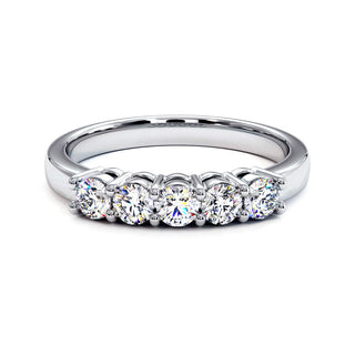 Demi-Alliance Montaigne Diamants Ronds 5 pierres, diamants de laboratoire, or blanc 18 carats ou platine 950 — Maison Laveran Paris
