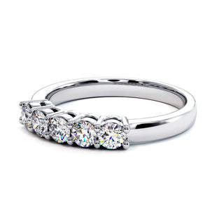 Demi-Alliance Montaigne Diamants Ronds 5 pierres, diamants de laboratoire, or blanc 18 carats ou platine 950 — Maison Laveran Paris