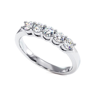 Demi-Alliance Montaigne Diamants Ronds 5 pierres, diamants de laboratoire, or blanc 18 carats ou platine 950 — Maison Laveran Paris