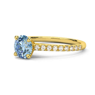 Bague Vendôme Diamant Bleu Rond, diamant de laboratoire bleu, or jaune 18 carats — Maison Laveran Paris