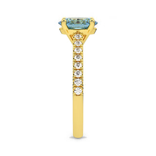 Bague Vendôme Diamant Bleu Ovale, diamant de laboratoire bleu, or jaune 18 carats — Maison Laveran Paris