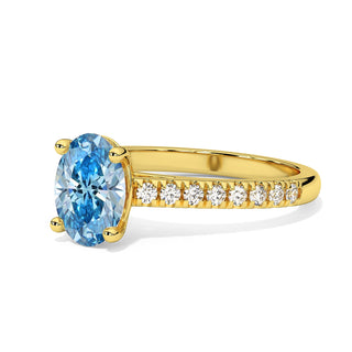 Bague Vendôme Diamant Bleu Ovale, diamant de laboratoire bleu, or jaune 18 carats — Maison Laveran Paris