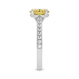 Bague Vendôme Diamant Jaune Ovale, diamant de laboratoire jaune, or blanc 18 carats ou platine 950 — Maison Laveran Paris