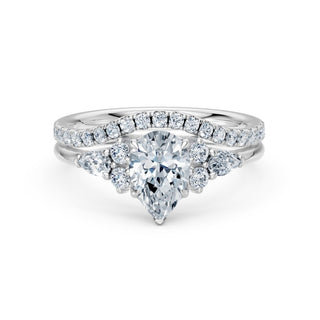 Bague de fiançailles Étoile poire avec son alliance assortie, or blanc 18 carats ou platine 950 — Maison Laveran Paris