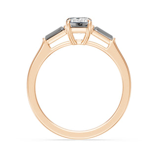 Bague de fiançailles Saint Paul, diamant taille émeraude et baguettes en épaulement, or rose 18 carats — Maison Laveran Paris