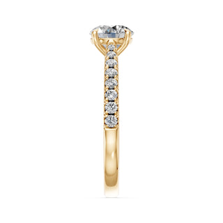 Bague de fiançailles Solitaire Cadet, diamant rond sur monture cathédrale quatre griffes, or jaune 18 carats — Maison Laveran Paris