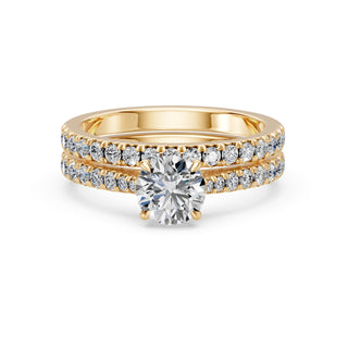 Bague de fiançailles Solitaire Cadet, diamant rond sur monture cathédrale quatre griffes, or jaune 18 carats — Maison Laveran Paris