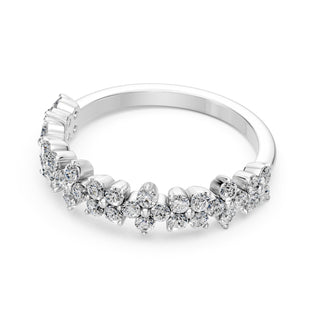 Demi-Alliance Diamants Bagatelle, diamants de laboratoire, or blanc 18 carats ou platine 950 — Maison Laveran Paris