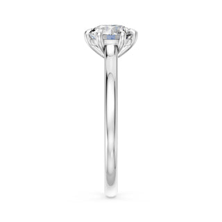 Bague de fiançailles Montaigne 6 Griffes, solitaire diamant serti 6 griffes, or blanc 18 carats ou platine 950 — Maison Laveran Paris