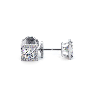 Boucles d'Oreilles Odéon Diamant Princesse, halo de diamants de laboratoire, or blanc 18 carats ou platine 950 — Maison Laveran Paris