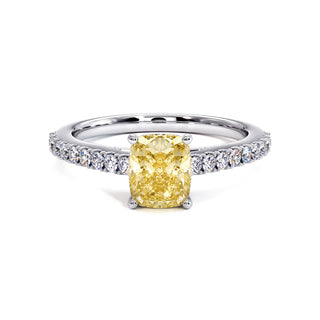 Bague Montaigne Coussin, diamant jaune de laboratoire, or blanc 18 carats ou platine 950 — Maison Laveran Paris