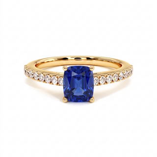 Bague Montaigne, saphir bleu synthétique coussin (pierre de synthèse), or jaune 18 carats — Maison Laveran Paris