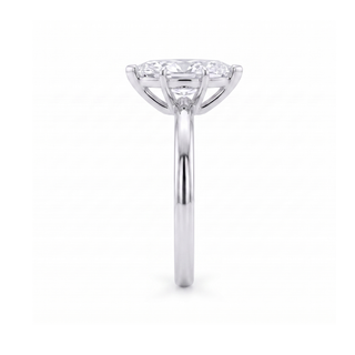 Bague Montaigne Diamant Marquise, diamant de laboratoire, or blanc 18 carats ou platine 950 — Maison Laveran Paris