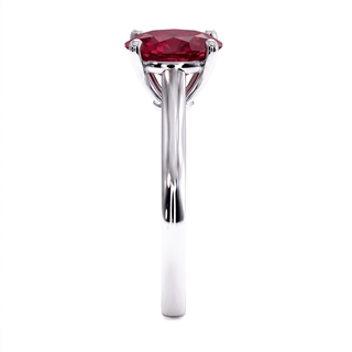 Montaigne Ring, oval synthetic ruby (lab-created stone), profile view, 18k white gold or 950 platinum — Maison Laveran Paris