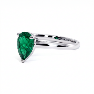 Montaigne Ring, pear-cut synthetic emerald (lab-created stone), three-quarter view, 18k white gold or 950 platinum — Maison Laveran Paris