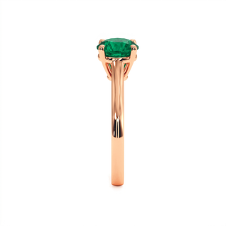 Montaigne Ring, round-cut synthetic emerald (lab-created stone), profile view, 18k rose gold — Maison Laveran Paris