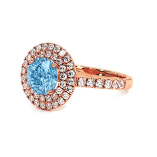 Bague Odéon Double Halo Rond, diamant bleu de laboratoire, vue de trois-quarts, or rose 18 carats — Maison Laveran Paris
