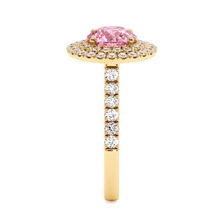 Bague Odéon Double Halo Rond, diamant rose de laboratoire, vue de profil, or jaune 18 carats — Maison Laveran Paris