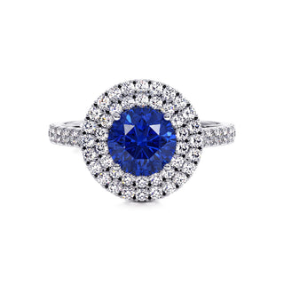 Bague Odéon Double Halo Rond, saphir bleu synthétique (pierre de synthèse), or blanc 18 carats ou platine 950 — Maison Laveran Paris