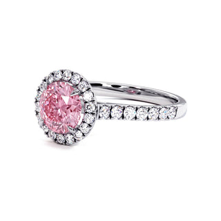 Bague Odéon Rond, diamant rose de laboratoire, vue de trois-quarts, or blanc 18 carats ou platine 950 — Maison Laveran Paris