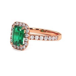 Bague Odéon Taille Émeraude, émeraude synthétique (pierre de synthèse), vue de trois-quarts, or rose 18 carats — Maison Laveran Paris