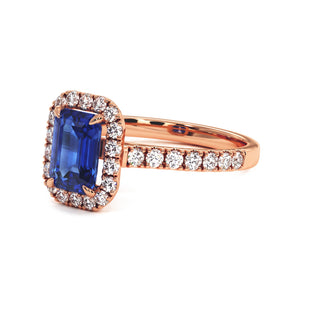 Odéon Emerald Cut Ring, synthetic blue sapphire (lab-created stone), three-quarter view, 18k rose gold — Maison Laveran Paris