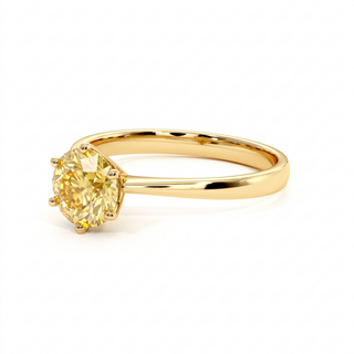 Bague Palais Royal, diamant jaune de laboratoire, vue de trois-quarts, or jaune 18 carats — Maison Laveran Paris