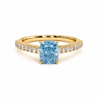 Bague Vendôme Coussin, diamant bleu de laboratoire, or jaune 18 carats — Maison Laveran Paris