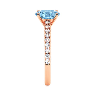 Bague Vendôme Ovale, diamant bleu de laboratoire, vue de profil, or rose 18 carats — Maison Laveran Paris