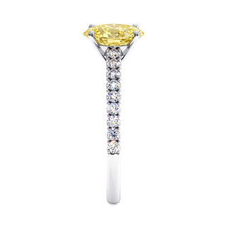 Bague Vendôme Ovale, diamant jaune de laboratoire, vue de profil, or blanc 18 carats ou platine 950 — Maison Laveran Paris