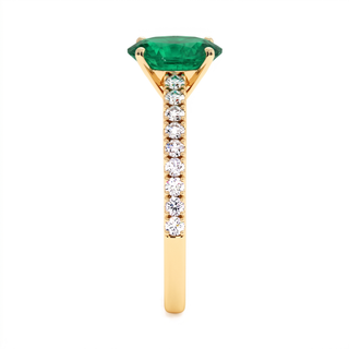 Vendôme Ring, oval synthetic emerald (lab-created stone), profile view, 18k yellow gold — Maison Laveran Paris