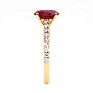 Vendôme Ring, oval synthetic ruby (lab-created stone), profile view, 18k yellow gold — Maison Laveran Paris