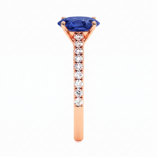 Vendôme-Ring, synthetischer blauer Saphir im Ovalschliff (synthetischer Stein), Seitenansicht, 18 Karat Roségold — Maison Laveran Paris