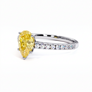 Vendôme Pear Ring, yellow lab-grown diamond, three-quarter view, 18k white gold or 950 platinum — Maison Laveran Paris