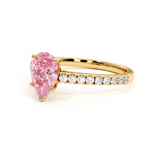 Vendôme Pear Ring, pink lab-grown diamond, three-quarter view, 18k yellow gold — Maison Laveran Paris