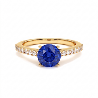 Vendôme-Ring, synthetischer blauer Saphir im Rundschliff (synthetischer Stein), 18 Karat Gelbgold — Maison Laveran Paris