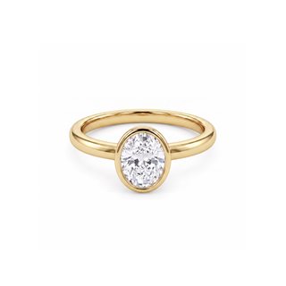Bague Villiers, solitaire diamant ovale serti clos, or jaune 18 carats — Maison Laveran Paris