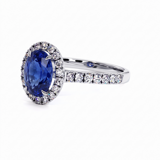 Bague Odéon Ovale, saphir bleu synthétique (pierre de synthèse), or blanc 18 carats ou platine 950 — Maison Laveran Paris