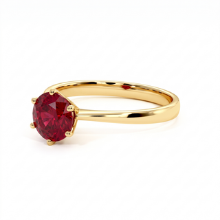 Palais-Royal-Ring, synthetischer Rubin (synthetischer Stein), Dreiviertelansicht, 18 Karat Gelbgold — Maison Laveran Paris