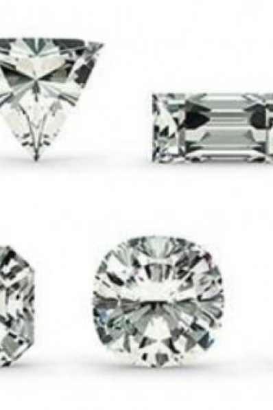 Quelle forme de diamant choisir pour une bague de fiançailles ?